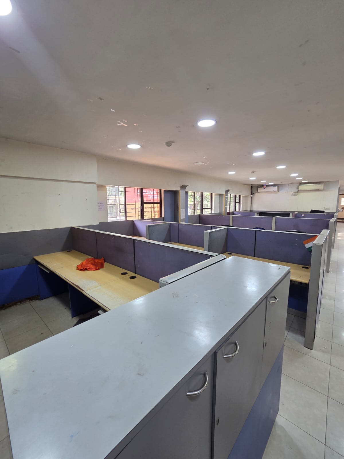 Premium Commercial Office Space for Rent in Borivali West — Photo 6
